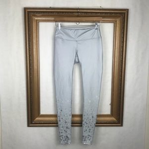 ALO YOGA | Silver gray metallic ombré pant, S